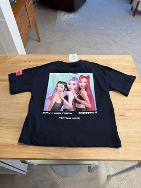 Zara Kpop demon hunters Girls Black Graphic Tee with ZOEY RUMI MIRA Artwork